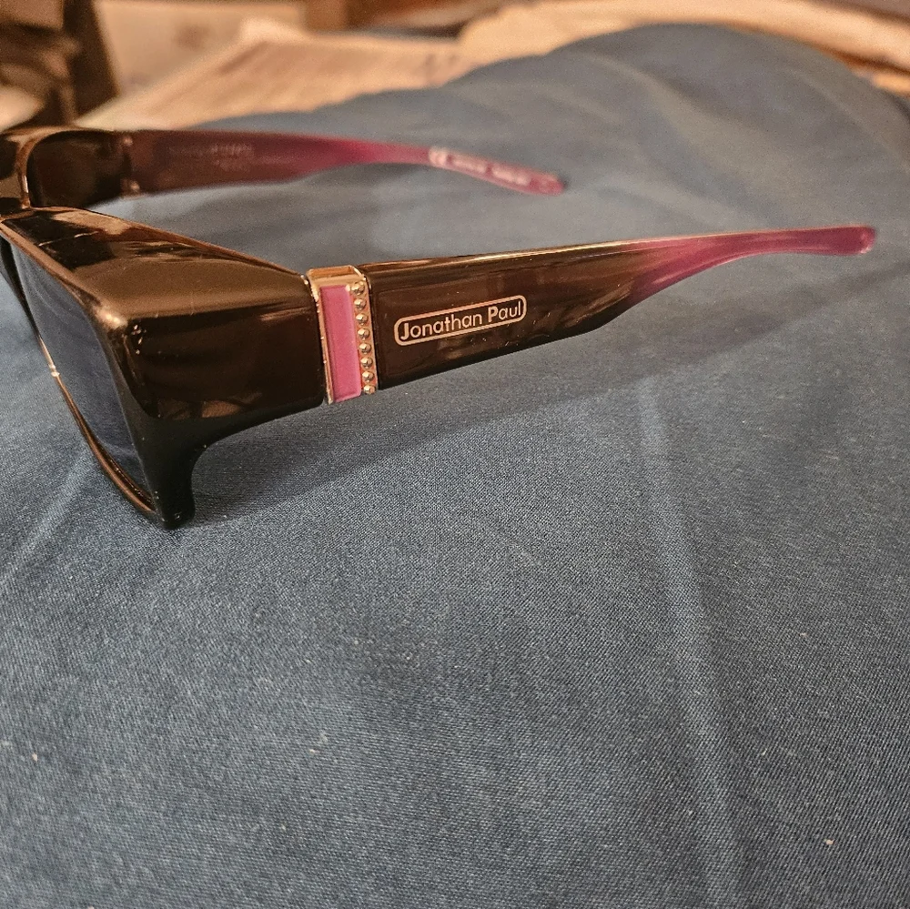 Jonathan Paul‎ Black Sunglasses